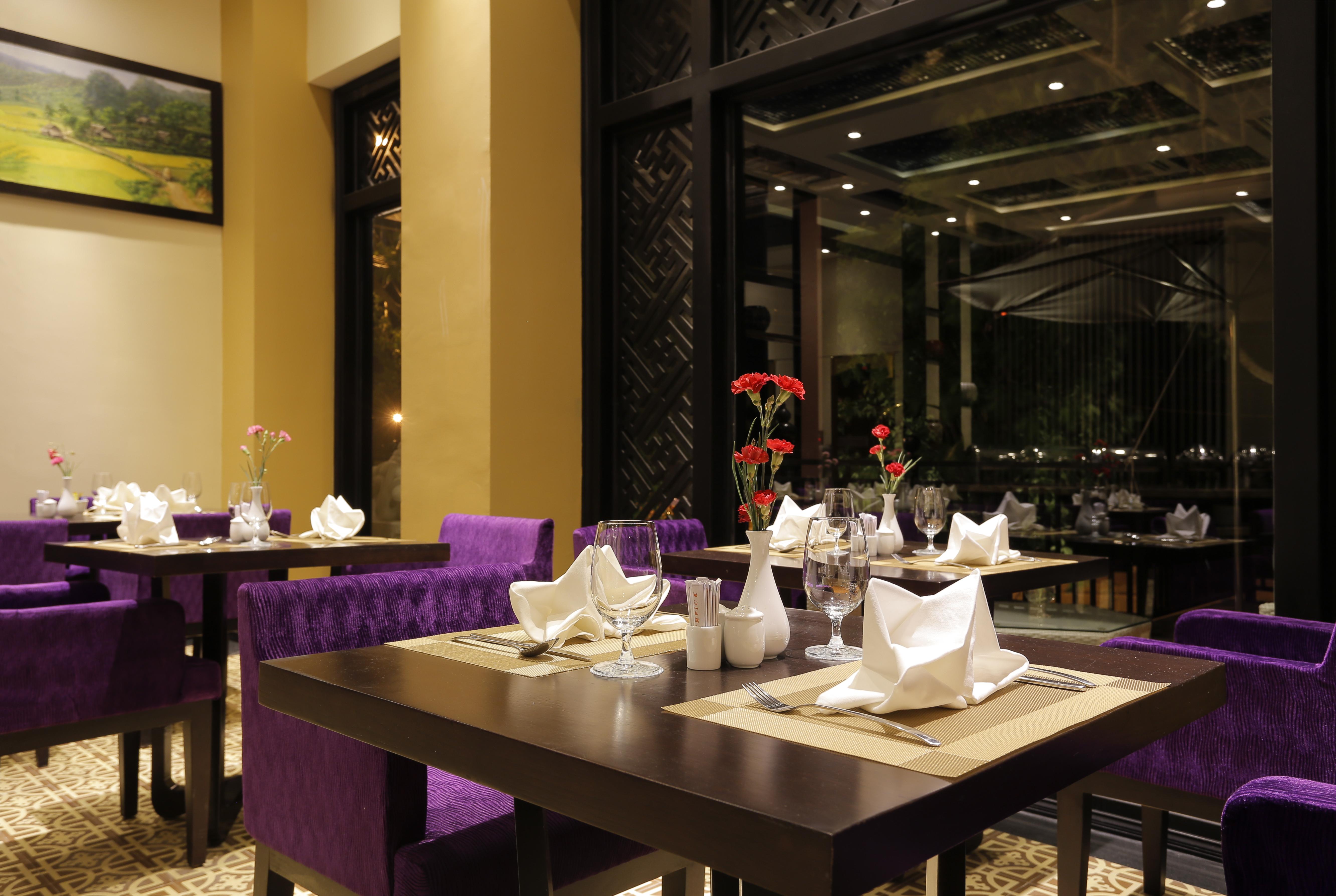Royal Riverside Hoi An Hotel Buitenkant foto